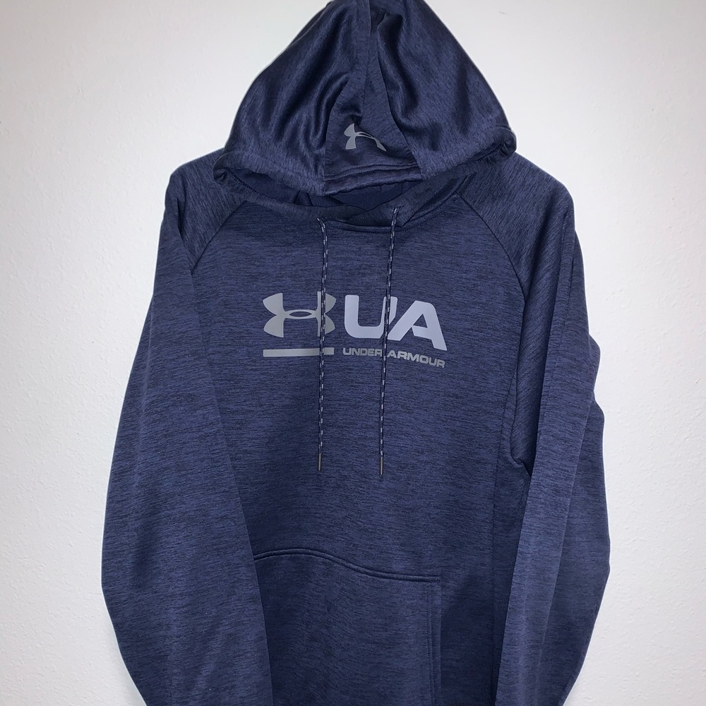 Men’s large Under Armour hoodie